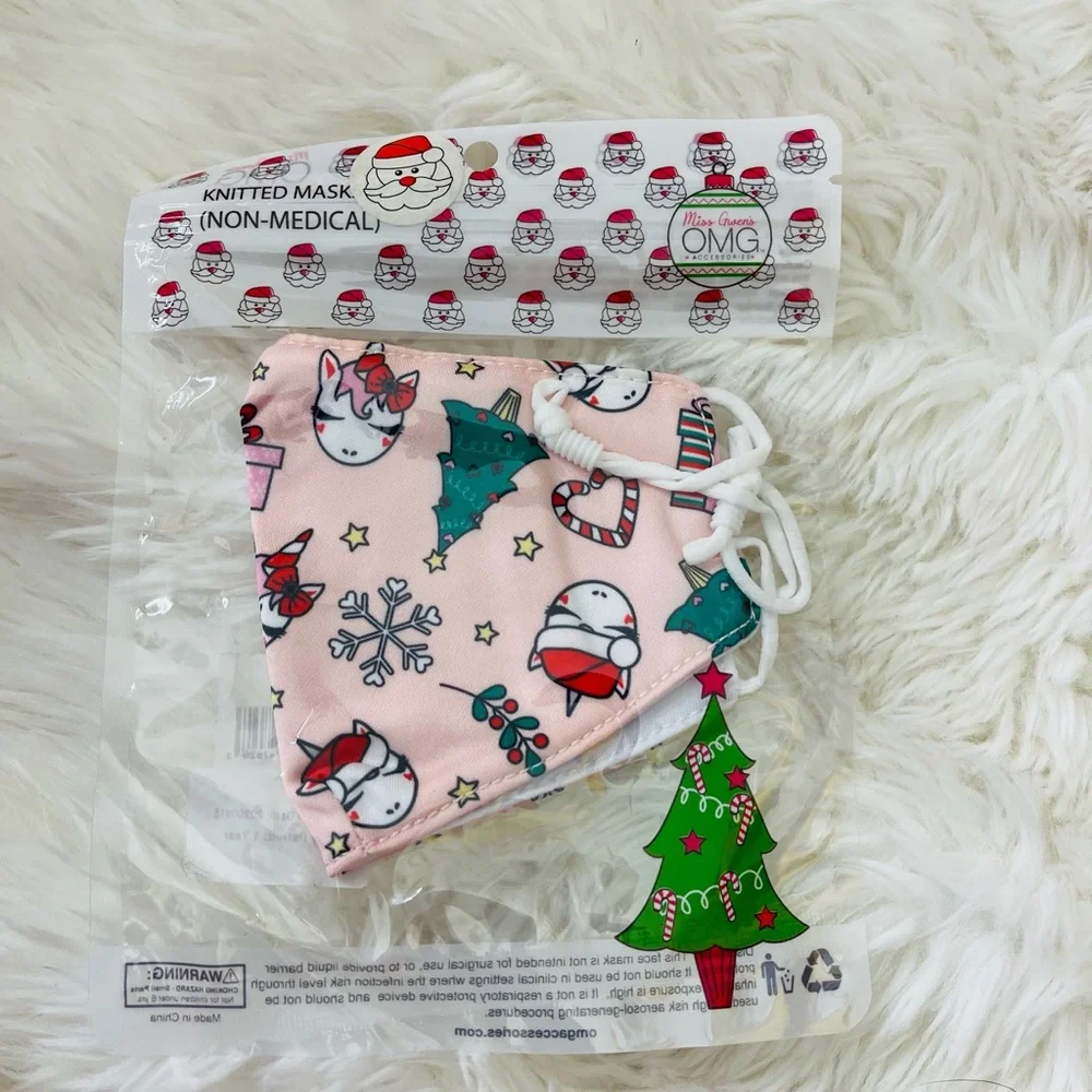 New OMG Kids girl Holiday Face Mask Pink 🎁 Christmas beautiful stylish birthday